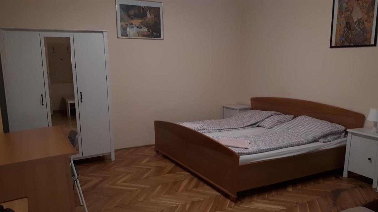 Ferienwohnung Garibaldi Apartman Budapest Exterior foto